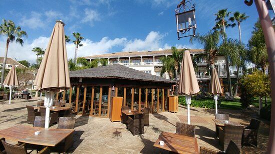 Chumbo Pool Bar