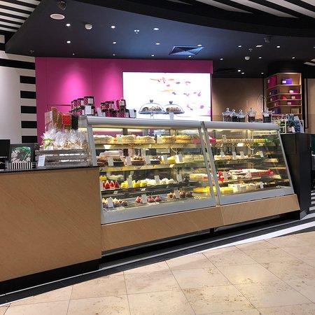 T.Deker Patissier & Chocolatier