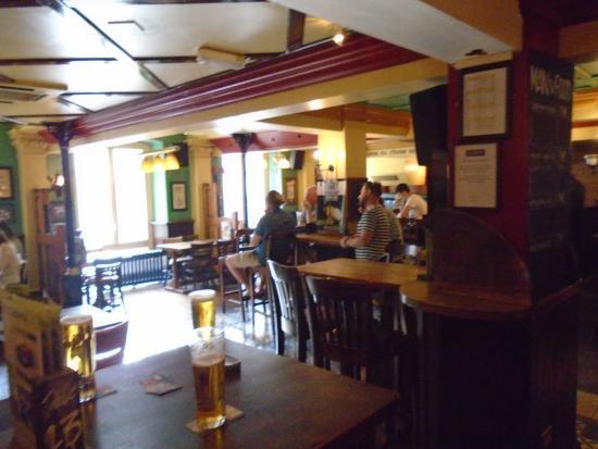 Molloy's Irish Bar