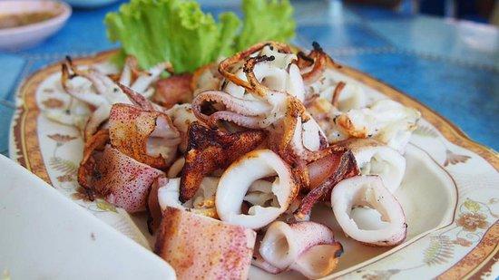 Pa Noey Seafood Restaurant