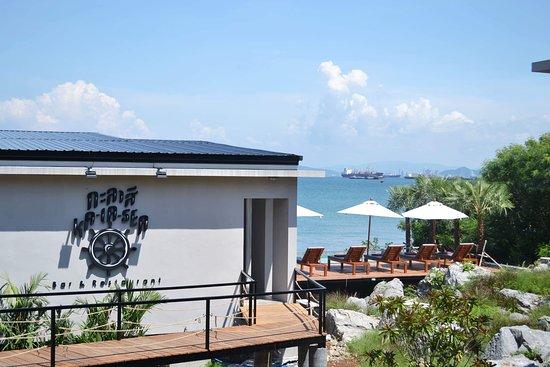 Ka-La-Sea Bar & Restaurant