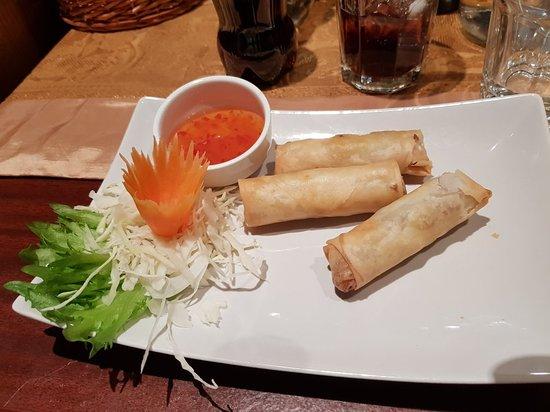 Lille ThAILAND restaurant og bar