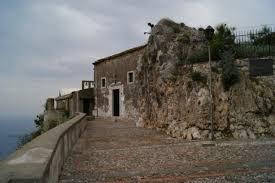 Helgedomen Madonna della Rocca