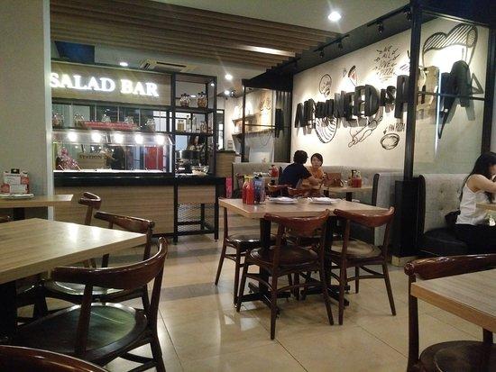 Pizza Hut Bali Galeria Mal