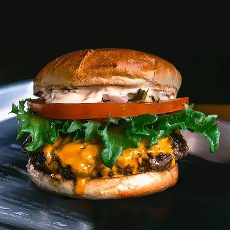 Maxim Restaurant & Bar