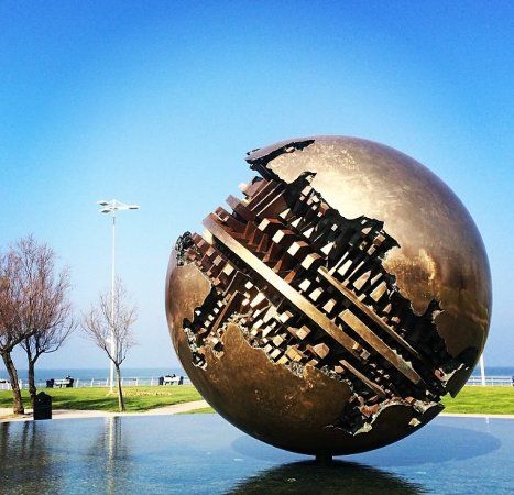 Big Sphere A. Pomodoro