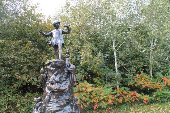 Peter Pan Statue