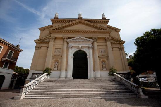 Duomo di Villafranca SS. Pietro e Paolo