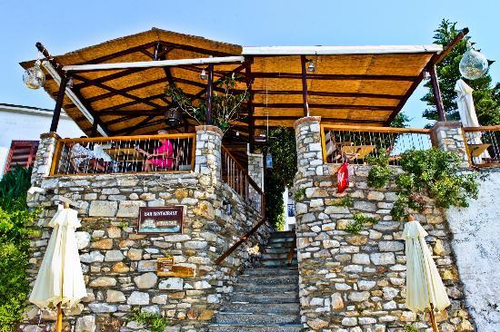 Exantas Bar Restaurant