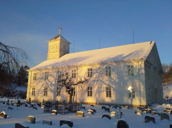 Mandal kyrka