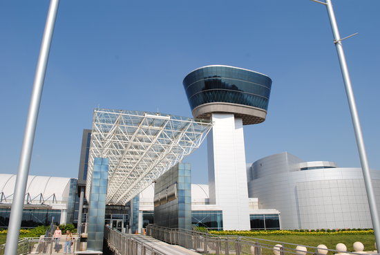 National Air and Space Museum Steven F. Udvar-Hazy Center