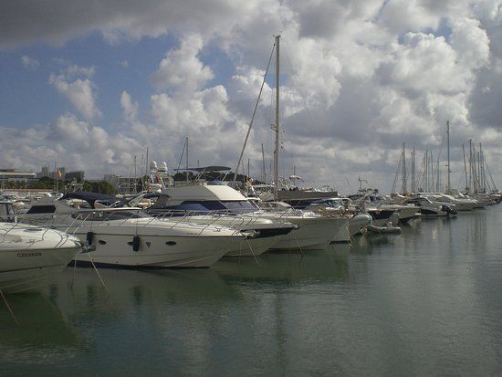 Puerto Deportivo Santa Eulalia